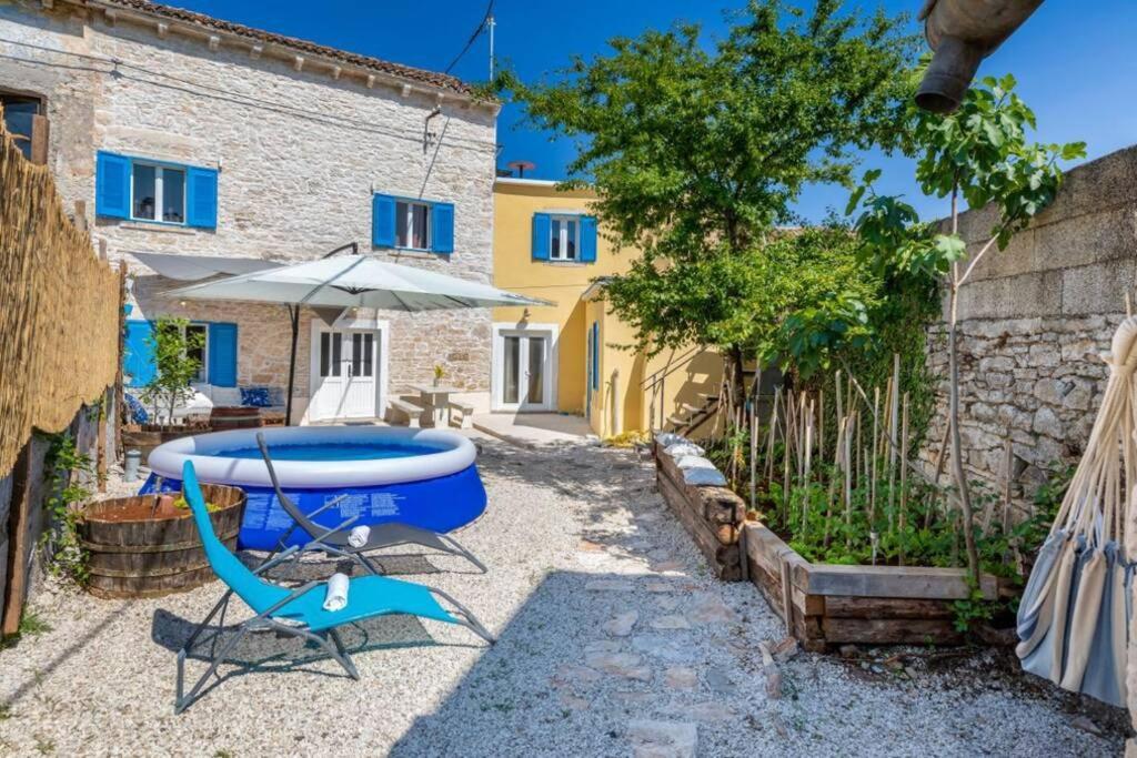 Casa Di Pietra Matelici Villa Divšići Exterior foto