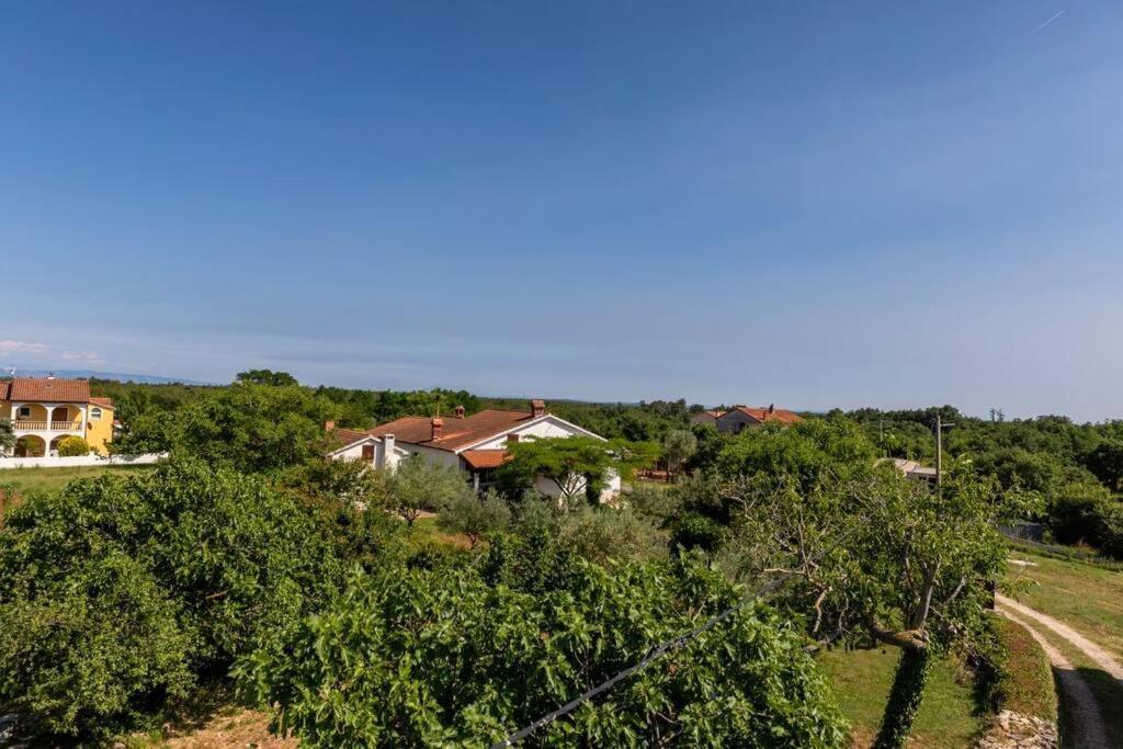 Casa Di Pietra Matelici Villa Divšići Exterior foto